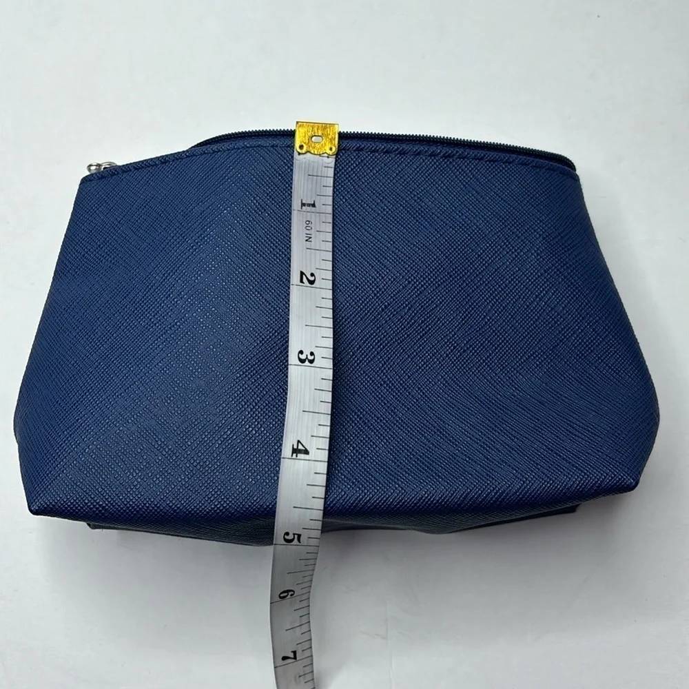 ELEMIS Blue Small Zipper Makeup Pouch